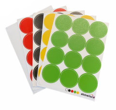 Fargede prikker for gulvet 